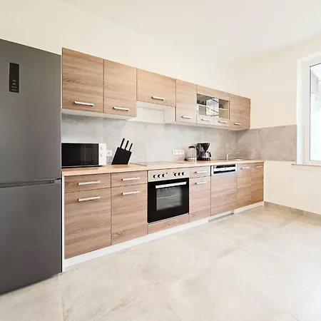 Tolstov - 3 - Kitchen - Balcony - 5 Min To Messe Dus Apartmán Düsseldorf