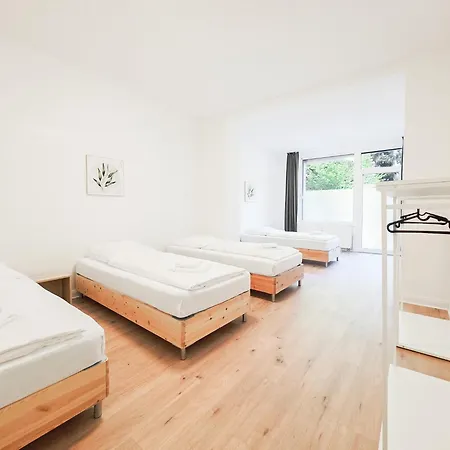 Tolstov - 3 - Kitchen - Balcony - 5 Min To Messe Dus *