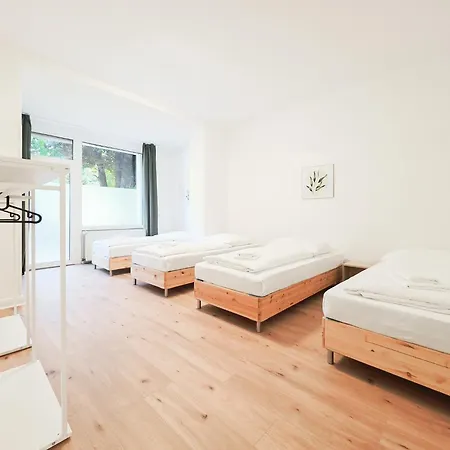 Tolstov - 3 - Kitchen - Balcony - 5 Min To Messe Dus