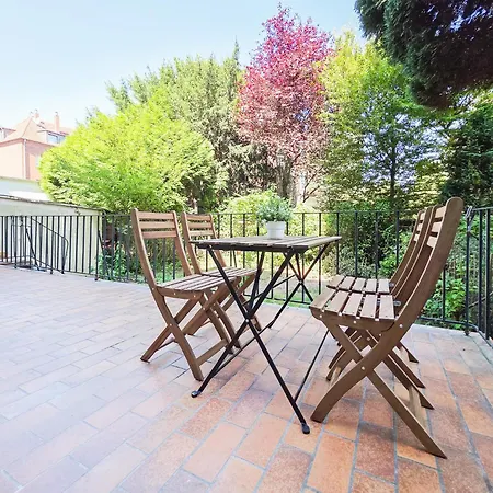 Apartmán Tolstov - 3 - Kitchen - Balcony - 5 Min To Messe Dus *