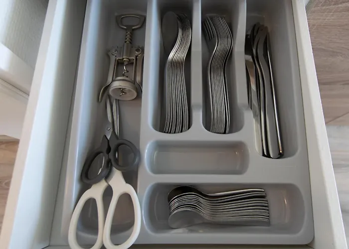 Tolstov - 3 - Kitchen - Balcony - 5 Min To Messe Dus Apartman Düsseldorf