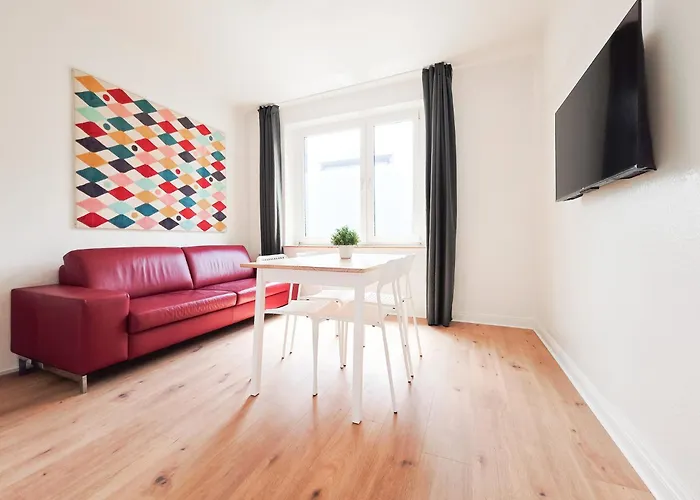 Tolstov - 3 - Kitchen - Balcony - 5 Min To Messe Dus Apartamento *