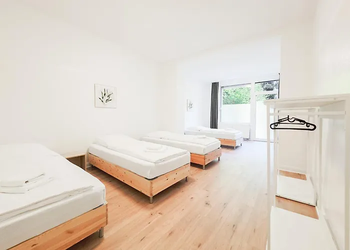 Tolstov - 3 - Kitchen - Balcony - 5 Min To Messe Dus *