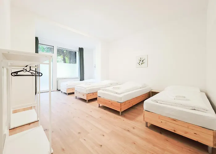 Tolstov - 3 - Kitchen - Balcony - 5 Min To Messe Dus