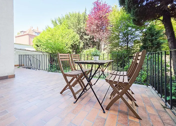 Apartman Tolstov - 3 - Kitchen - Balcony - 5 Min To Messe Dus *