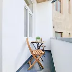 Tolstov - 3 - Kitchen - Balcony - 5 Min To Messe Dus Lägenhet Düsseldorf