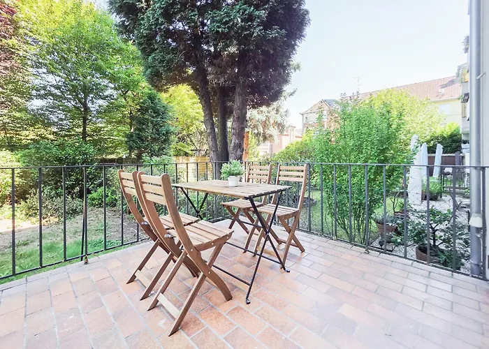 Tolstov - 3 - Kitchen - Balcony - 5 Min To Messe Dus *